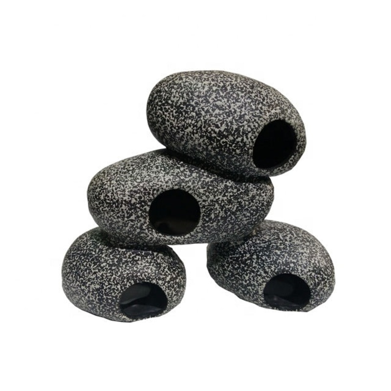 4 Stacked Round Stones With Opening